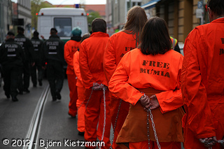Demo Berlin 24.04.2012 - Chain-Gang