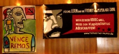 Transpi an der Wand